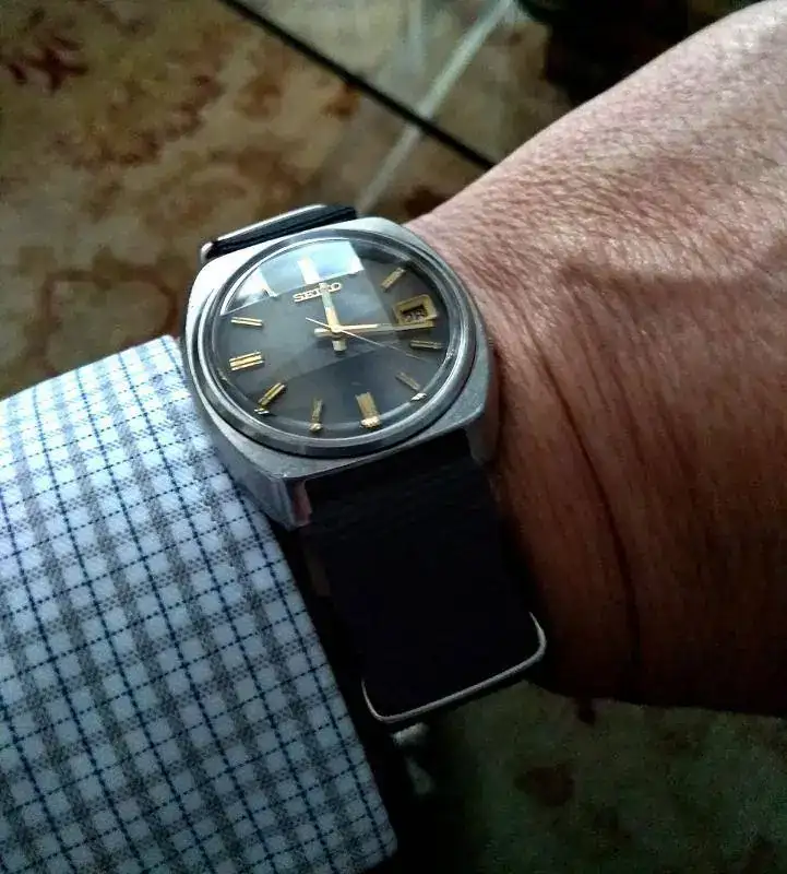 Seiko-7025-8030.webp