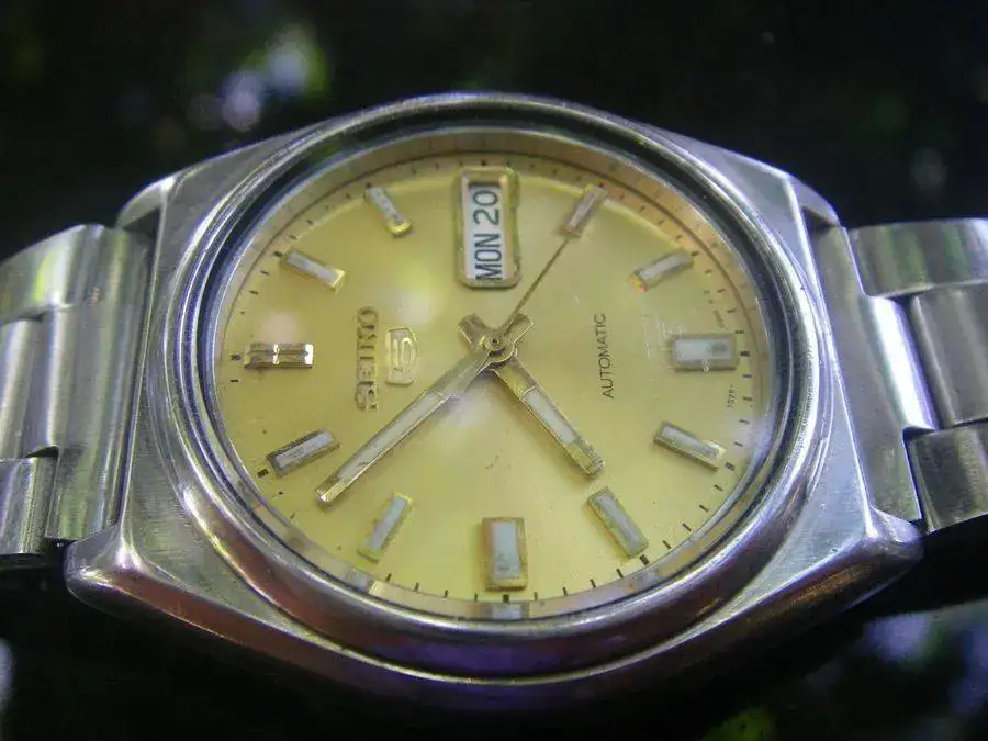 seiko 7S26-3040 JULIO 77 d jpg.webp