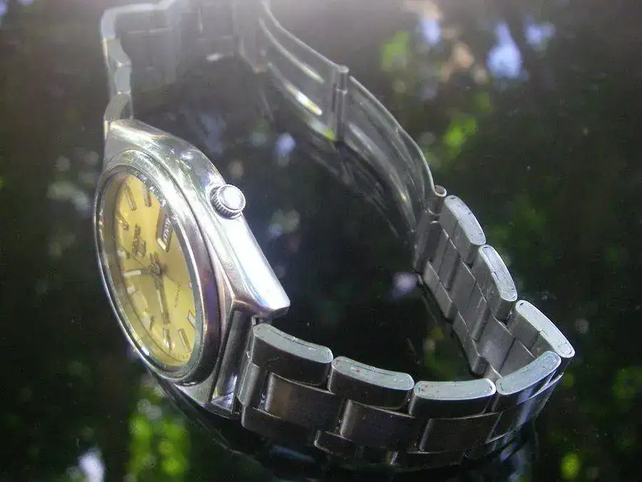 seiko 7S26-3040 JULIO 77 e jpg.webp