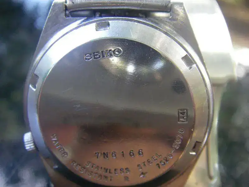 seiko 7s26-3070 NOV 77 d.webp