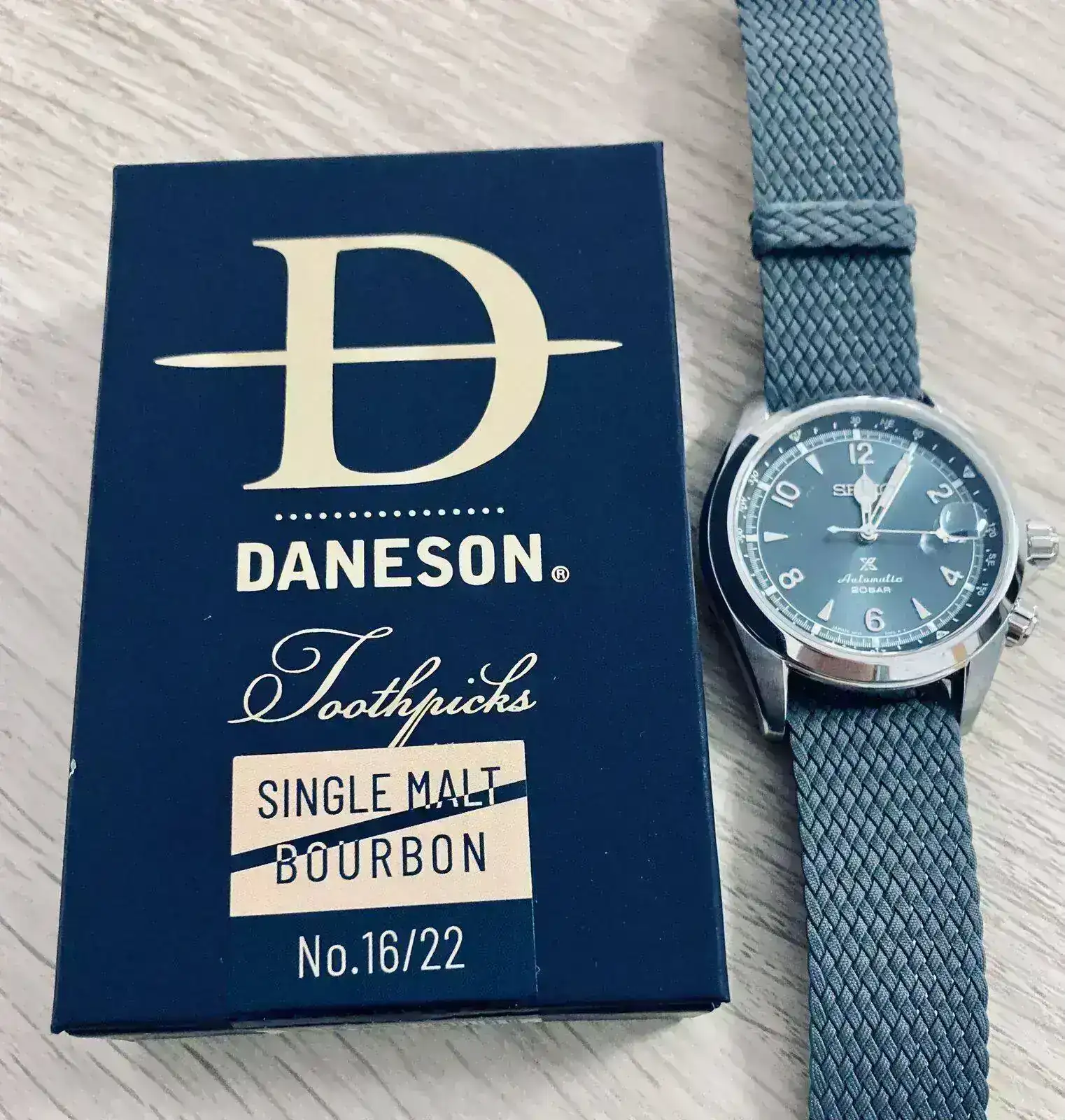 Seiko Alpinist Mountain Glacier SPB199J1 Limited Edition EU & Daneson Bourbon_1.webp