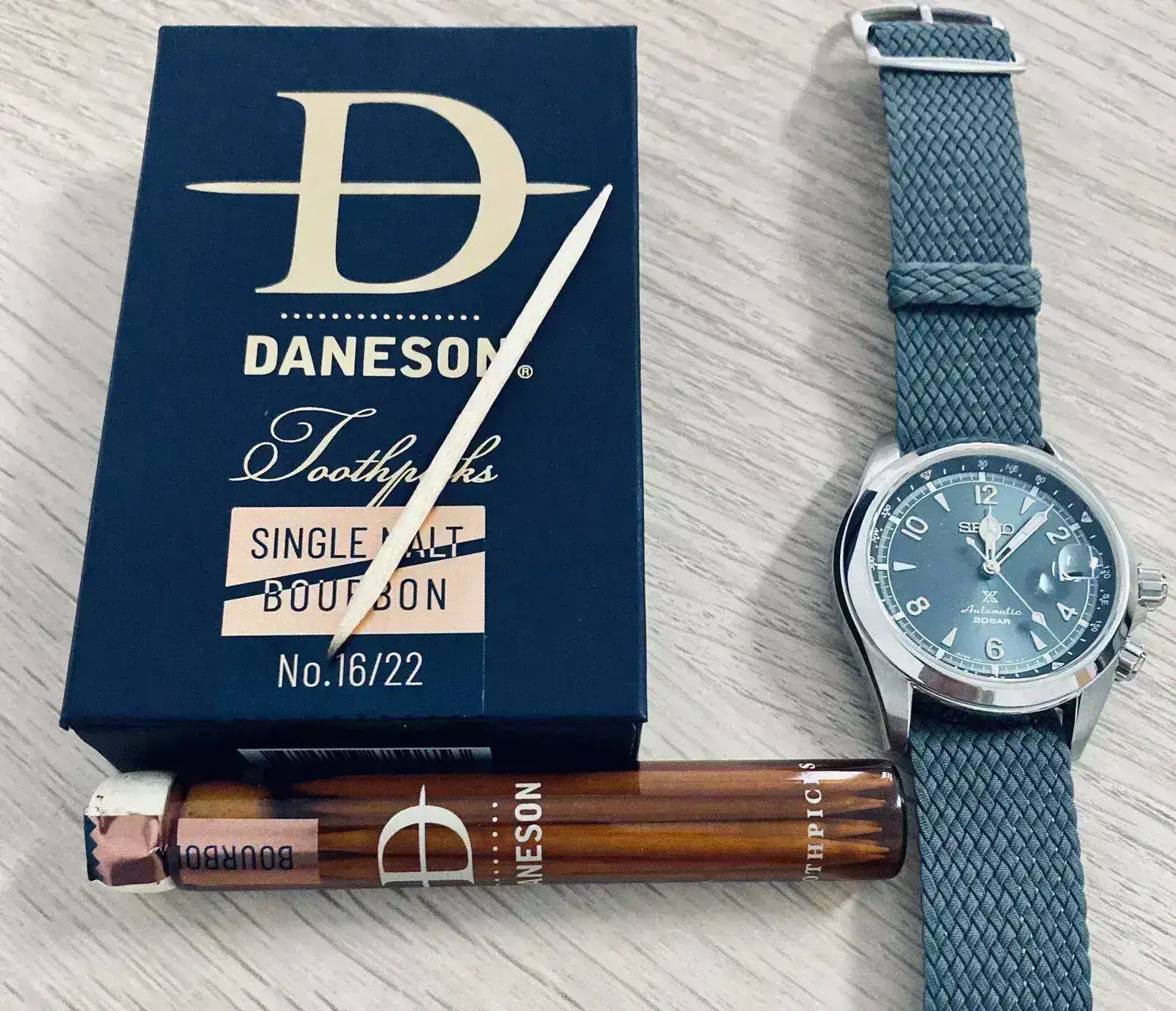Seiko Alpinist Mountain Glacier SPB199J1 Limited Edition EU & Daneson Bourbon_4.webp
