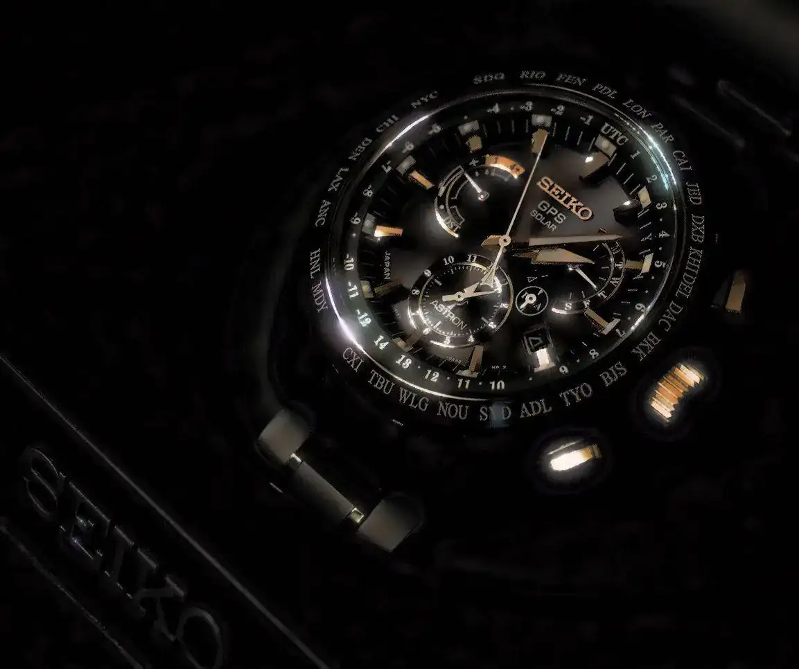 Seiko Astron Black Titatium Ceramic.jpg