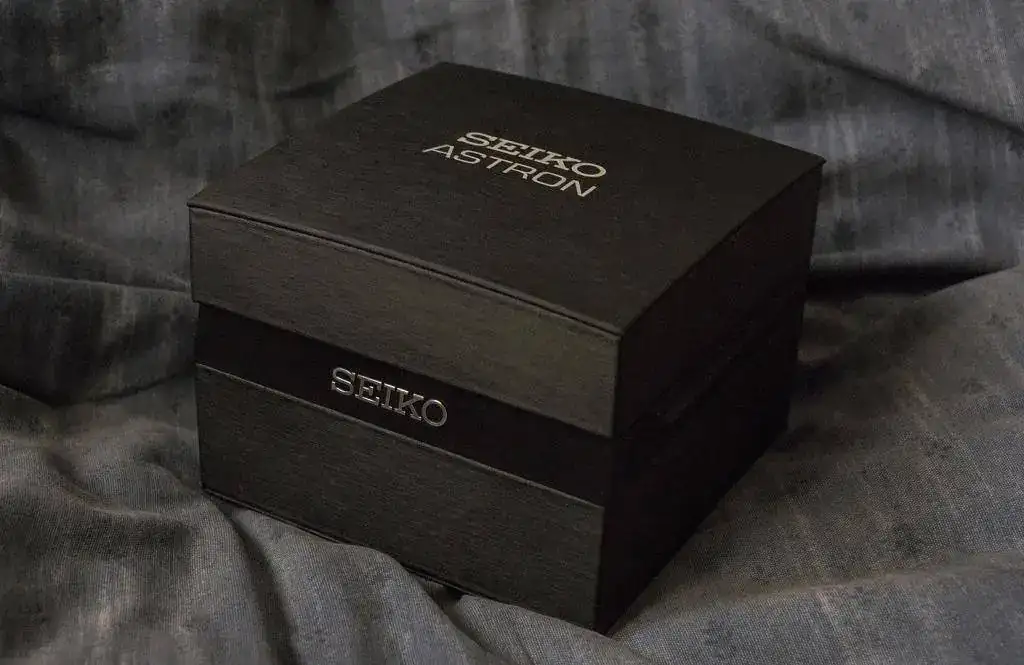 Seiko Astron DJ Caja 1.webp