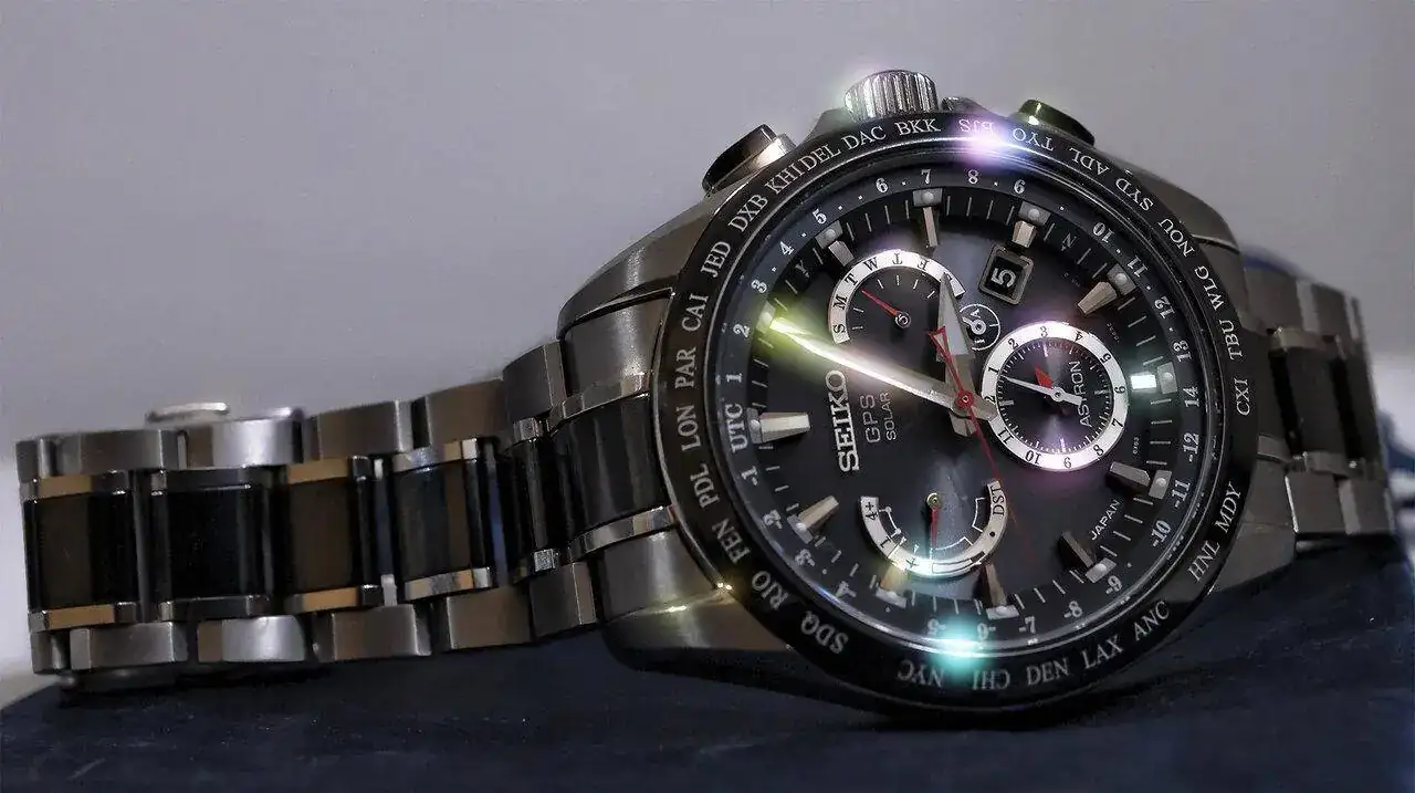 Seiko Astron Titanio Ceramico Dual Time 4.jpg
