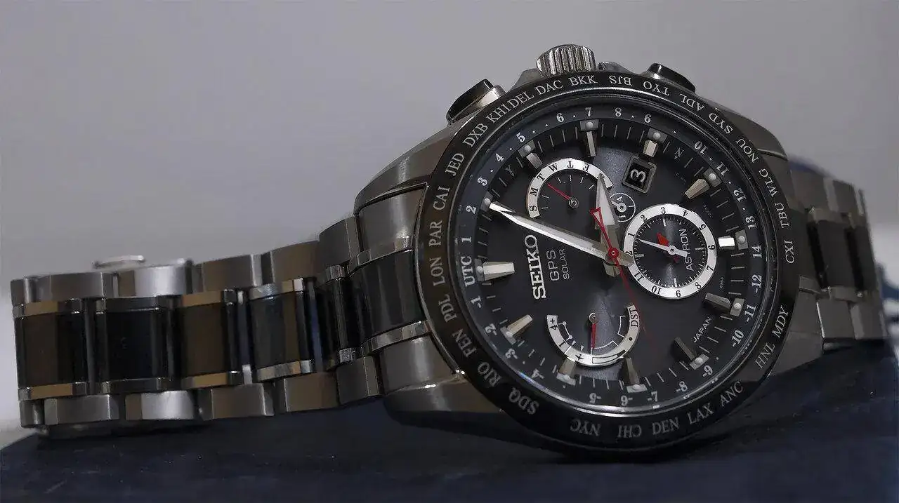 Seiko Astron Titanio Ceramico.webp