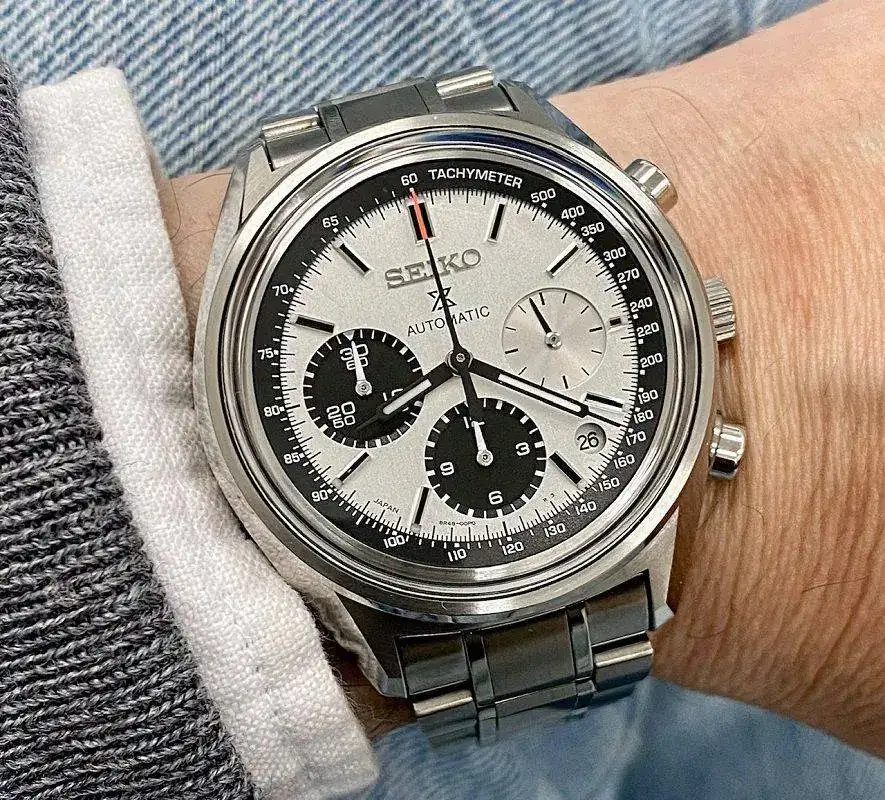 Seiko Chrono Panda LE.webp