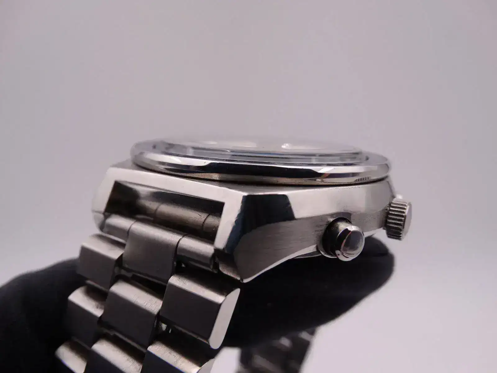 Seiko Kakume Chronograph 9744.webp