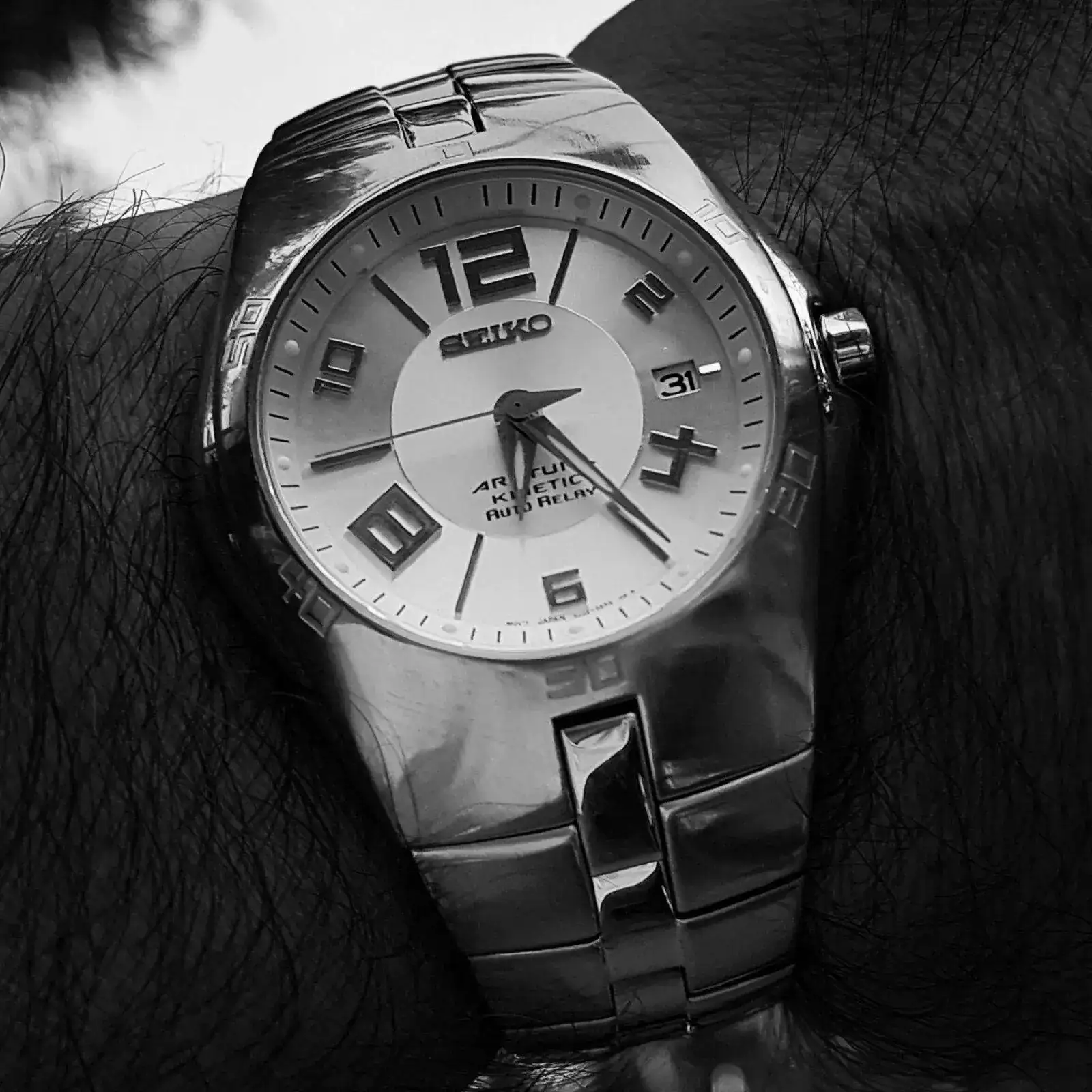 Seiko Kinetic Arctura SNG041P1 (B&W)(1).webp