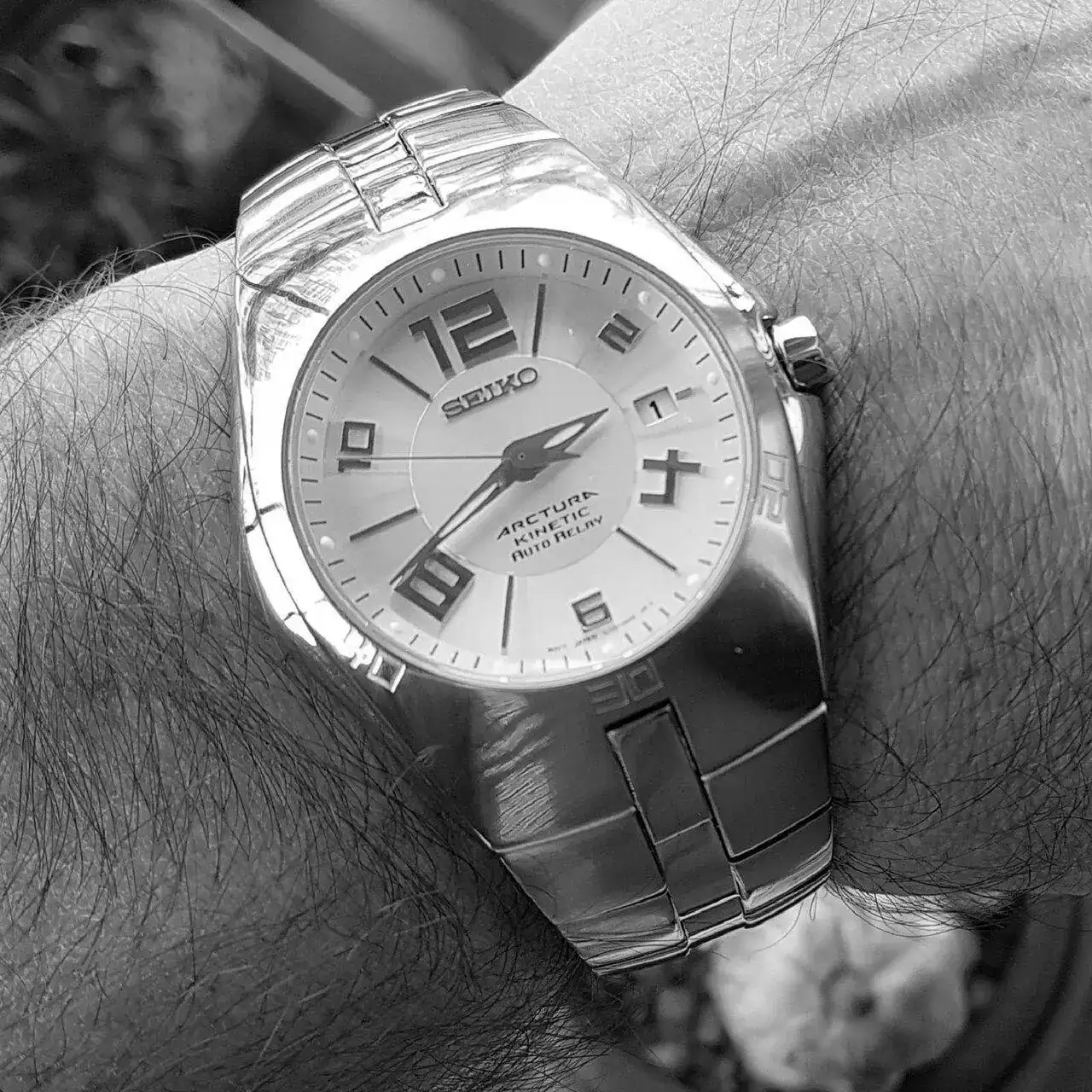 Seiko Kinetic Arctura SNG041P1 (ByN).webp