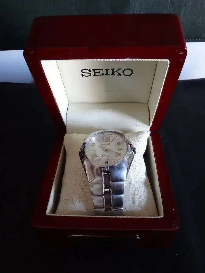Seiko Kinetic Arctura SNG041P1.JPG