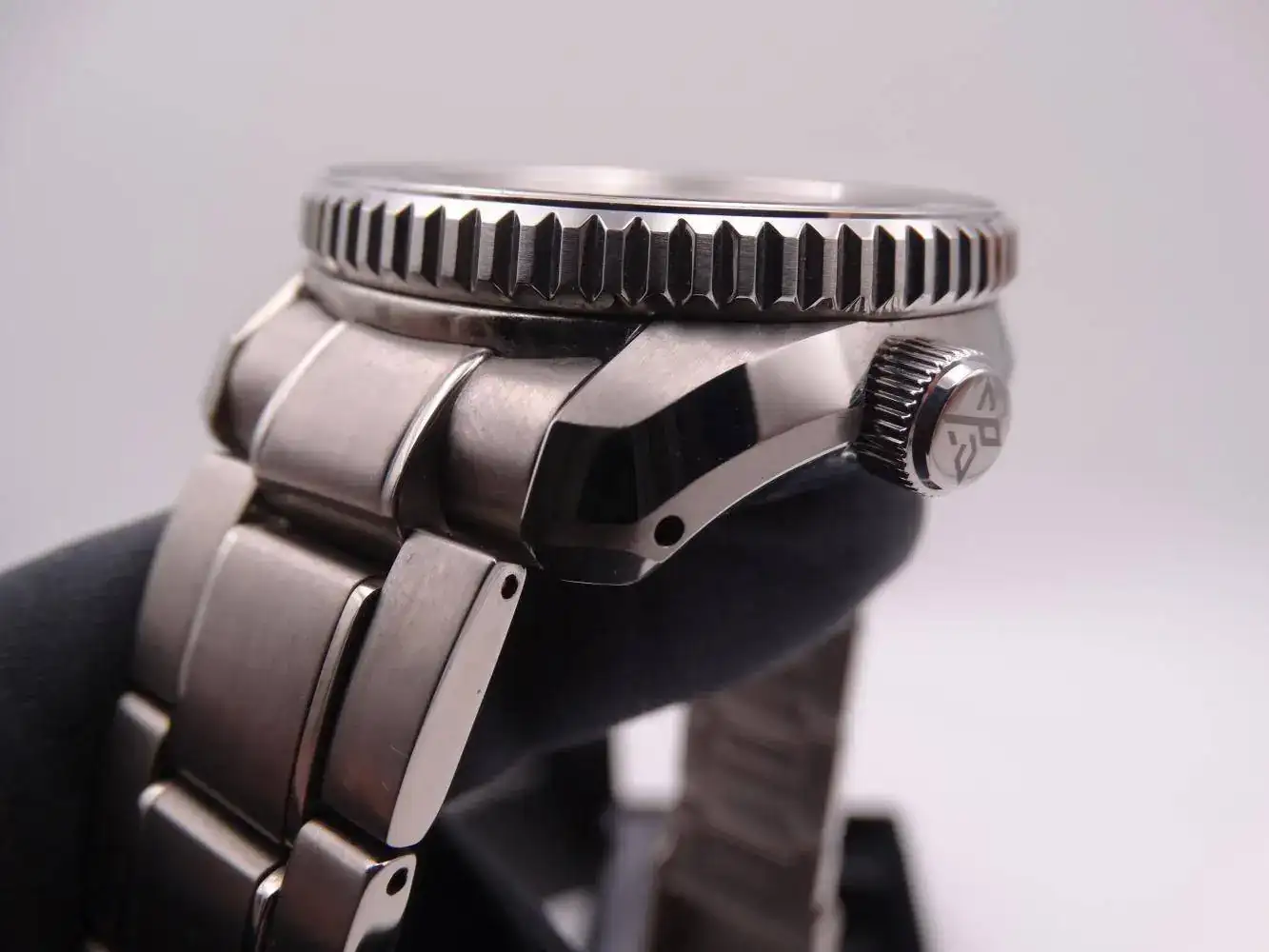 seiko marinemaster 300m green limited edition 7656.webp