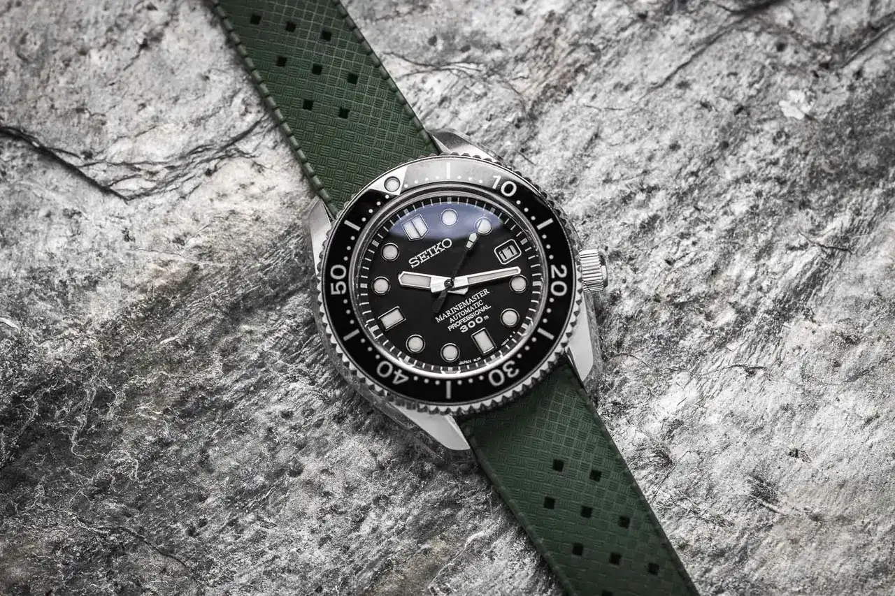 Seiko-Marinemaster300-SBDX001-4.webp