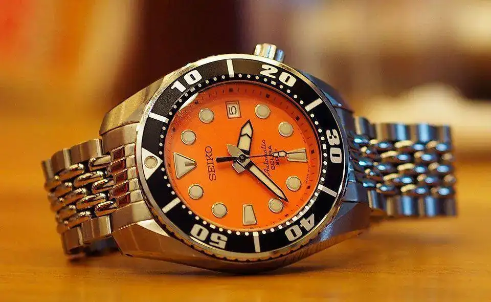 Seiko-Orange-Sumo-SBDC005-01.webp