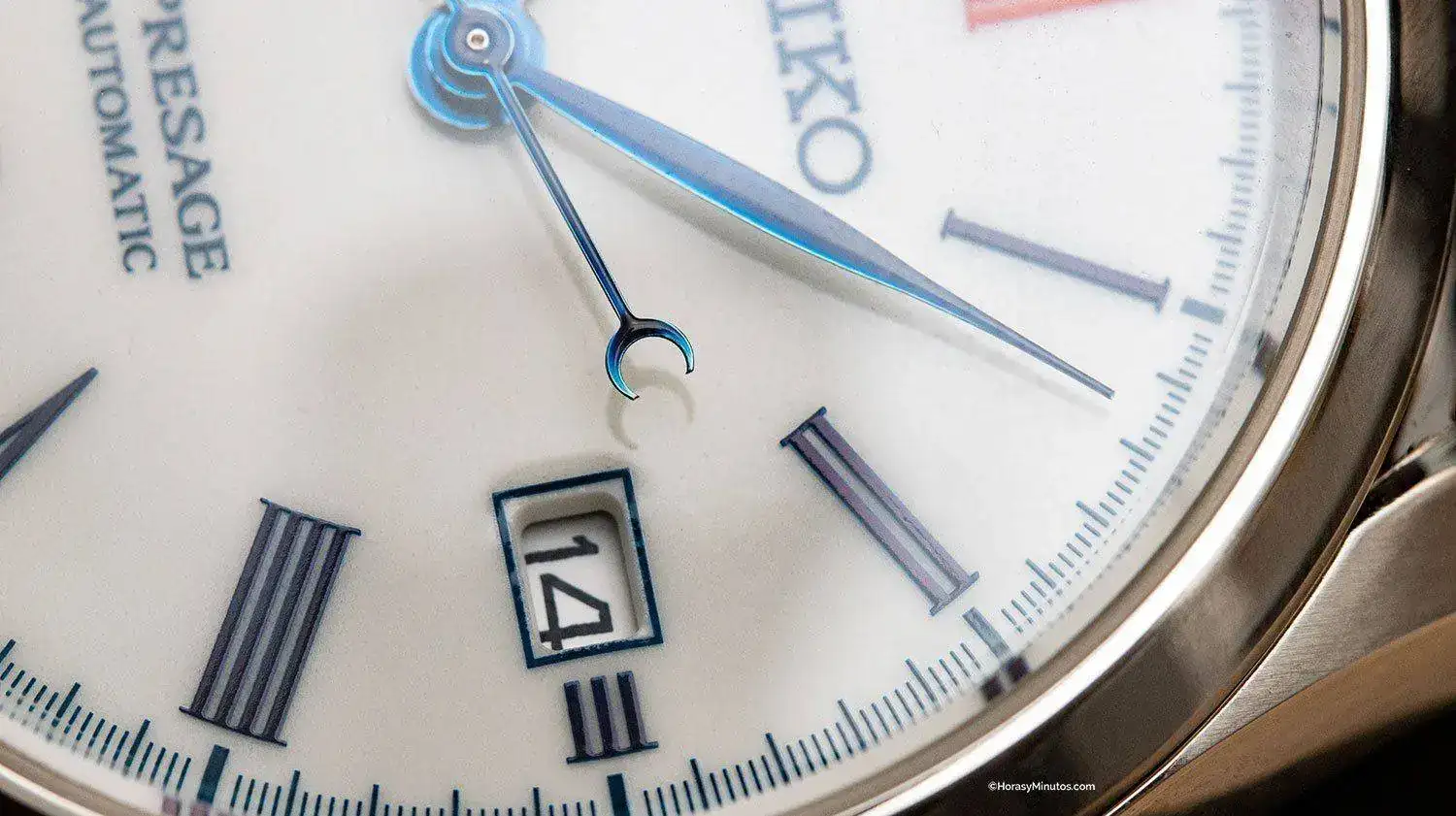 Seiko-Presage-Arita-Porcelain-SPB095J1-2-Horas-y-Minutos.webp