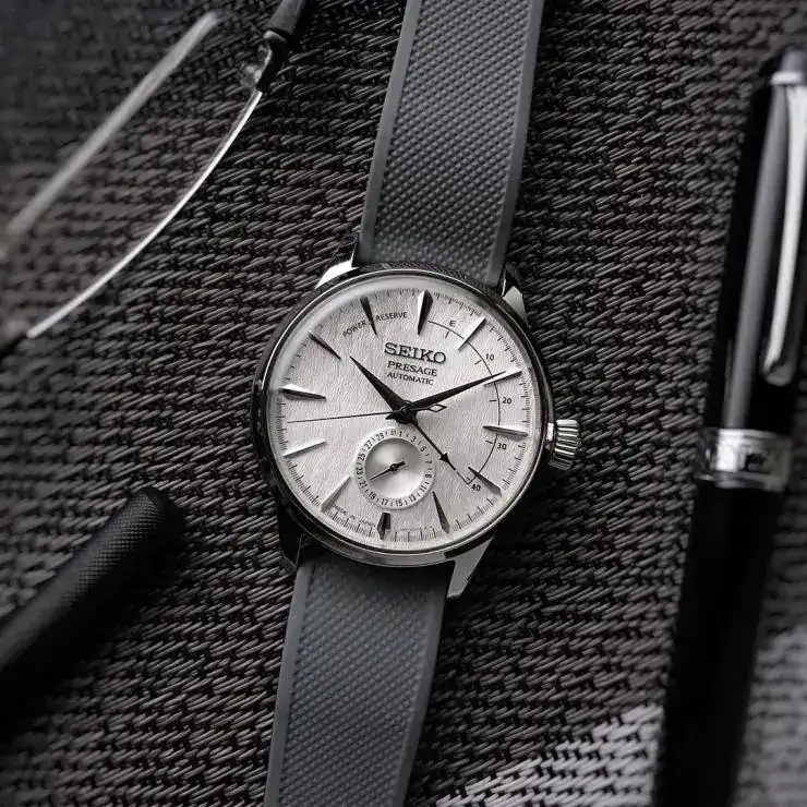 Seiko-Presage-Cocktail-Time-Watch-on-a-Barton-Bands-Gray-Silicone-strap-picture-credit-dp-grap...jpg