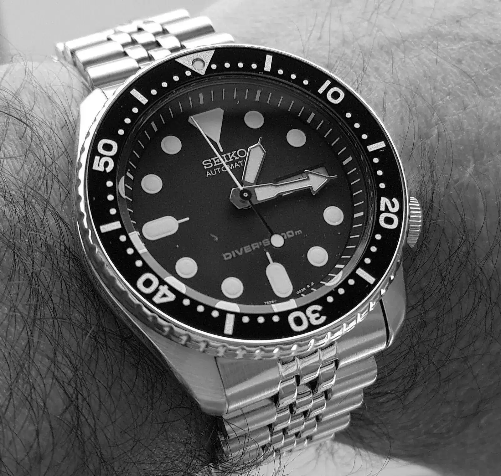 Seiko Prospex SKX007 Cal. 7S26 Auto 200M (B&W).webp