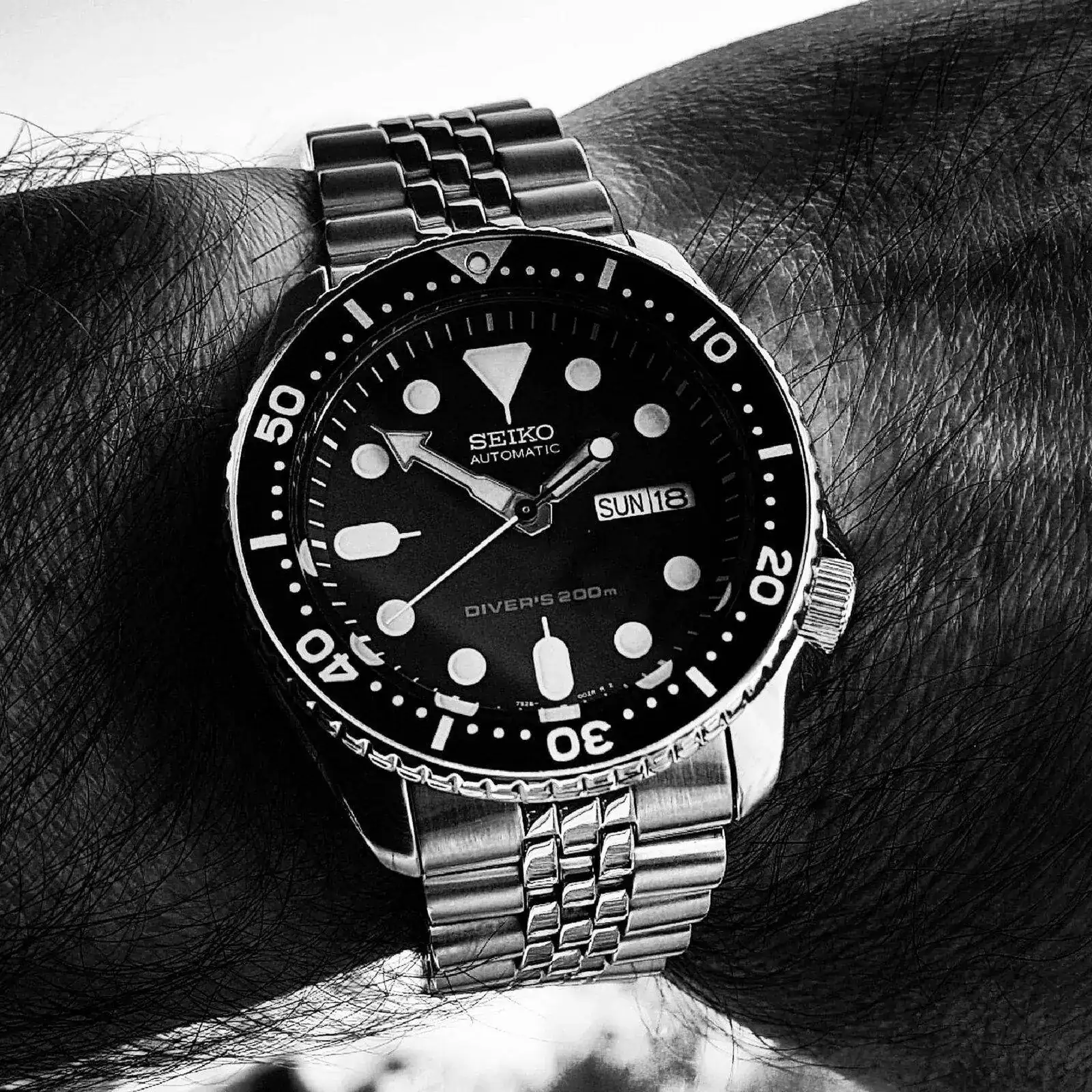 Seiko Prospex SKX007 Cal. 7S26 Auto 200M (B&W).webp