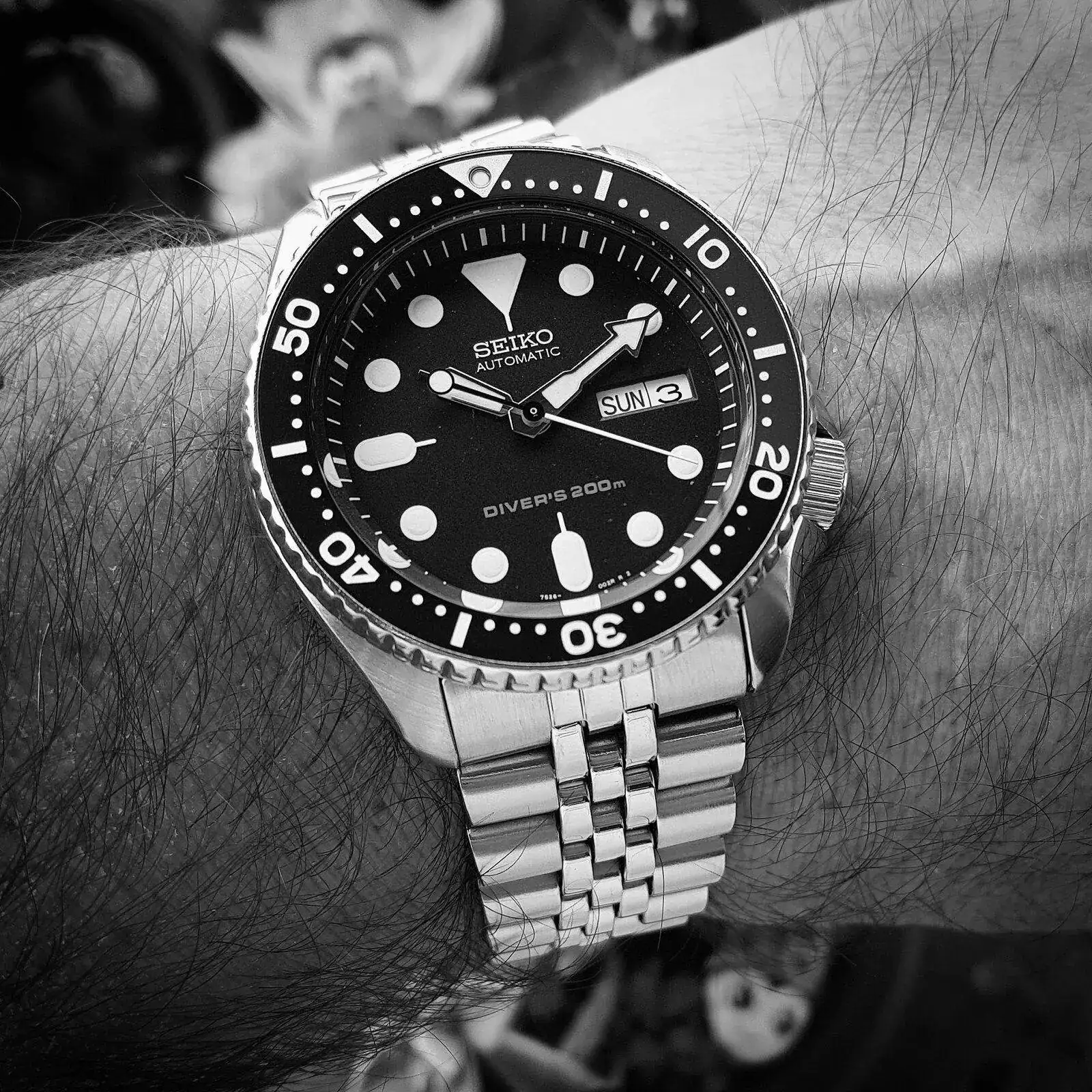 Seiko-Prospex-SKX009-Cal.-7S26-Auto-200M-1-ConvertImage.webp