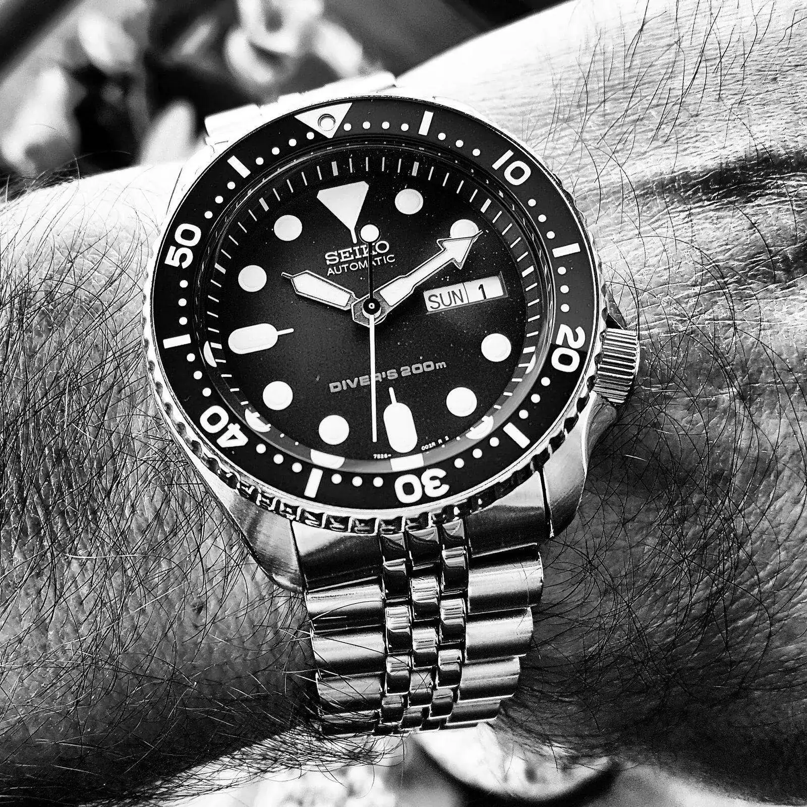 Seiko Prospex SKX009 Cal. 7S26 Auto 200M (B&W) (1).webp