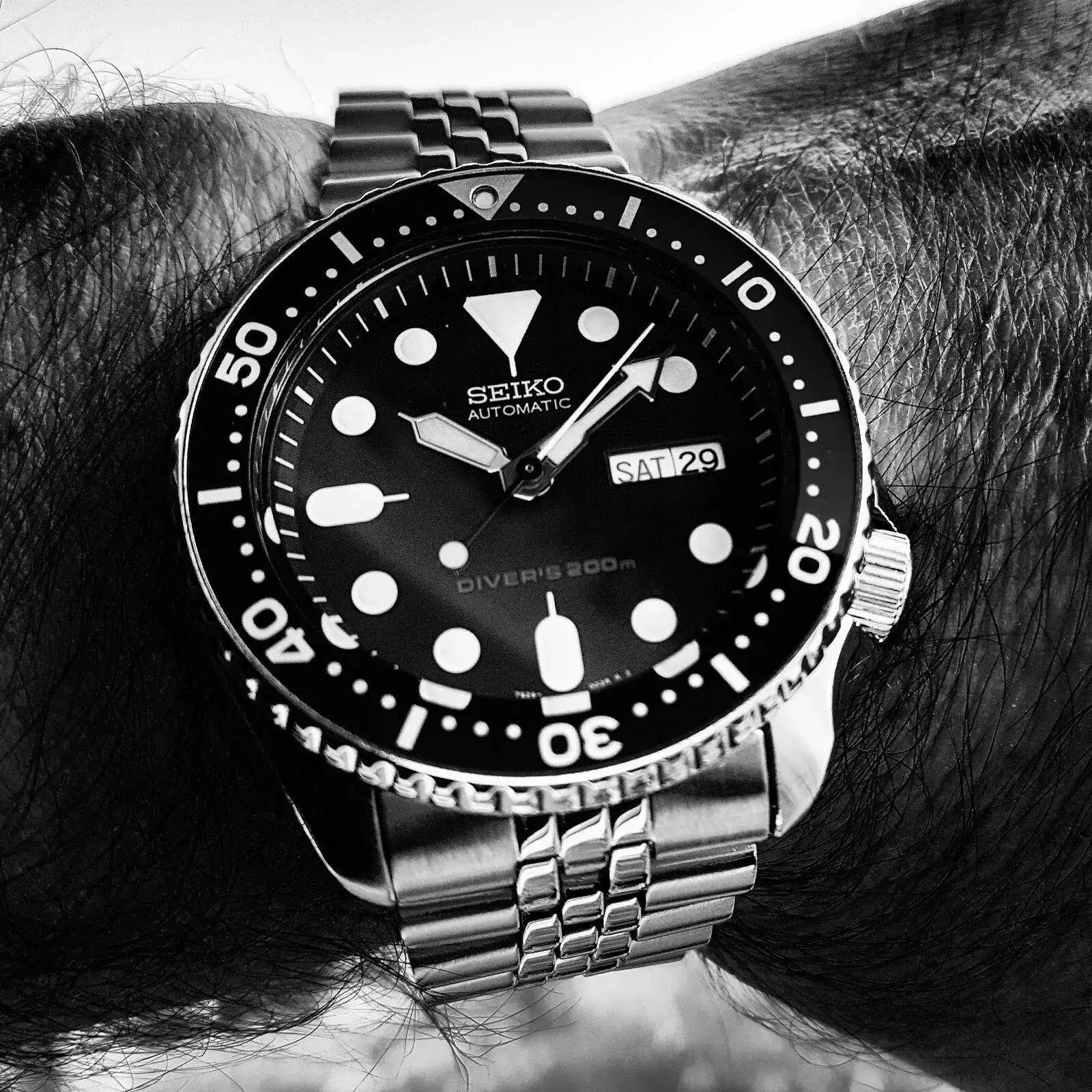 Seiko Prospex SKX009 Cal. 7S26 Auto 200M (B&W)(2).webp