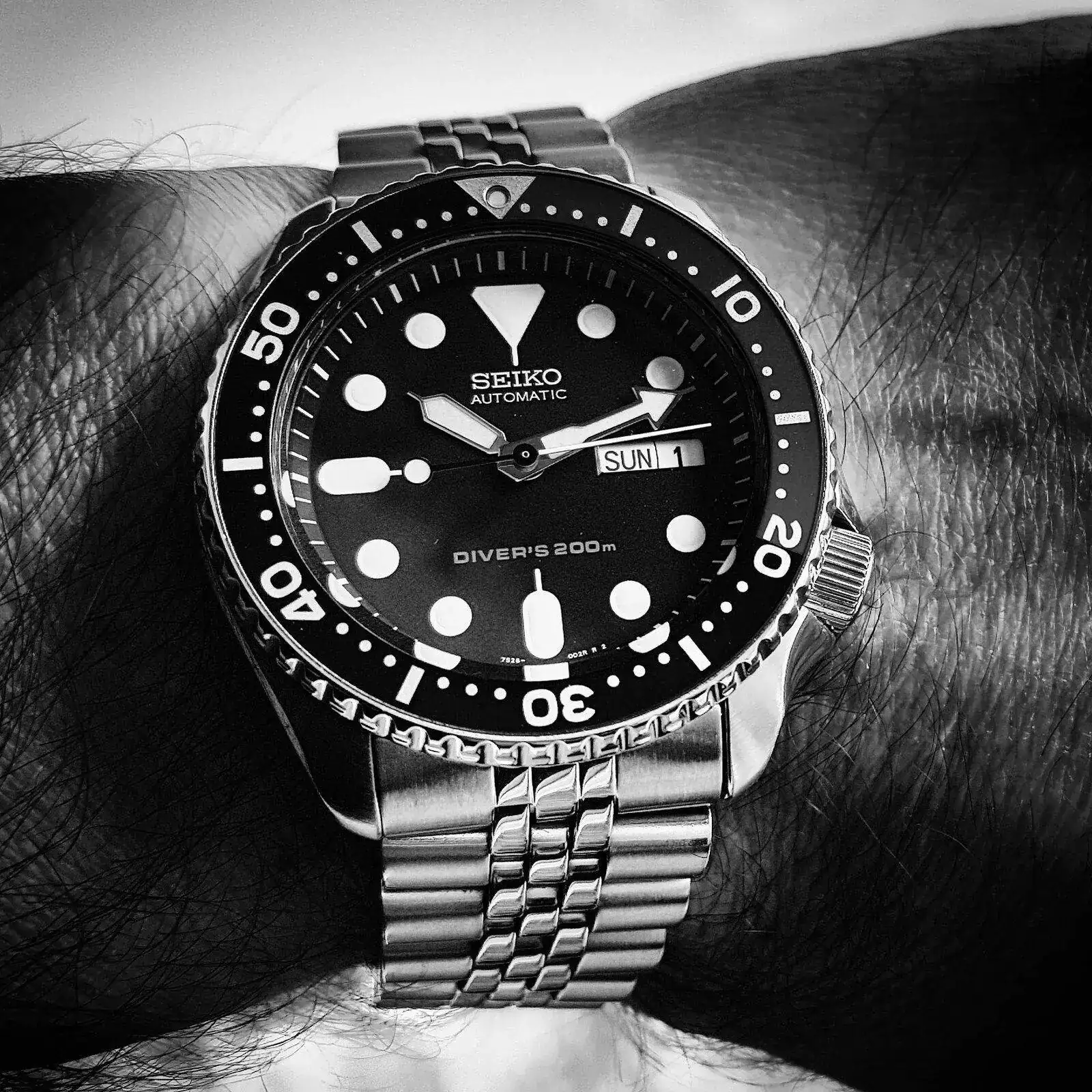 Seiko Prospex SKX009 Cal. 7S26 Auto 200M (B&W).webp