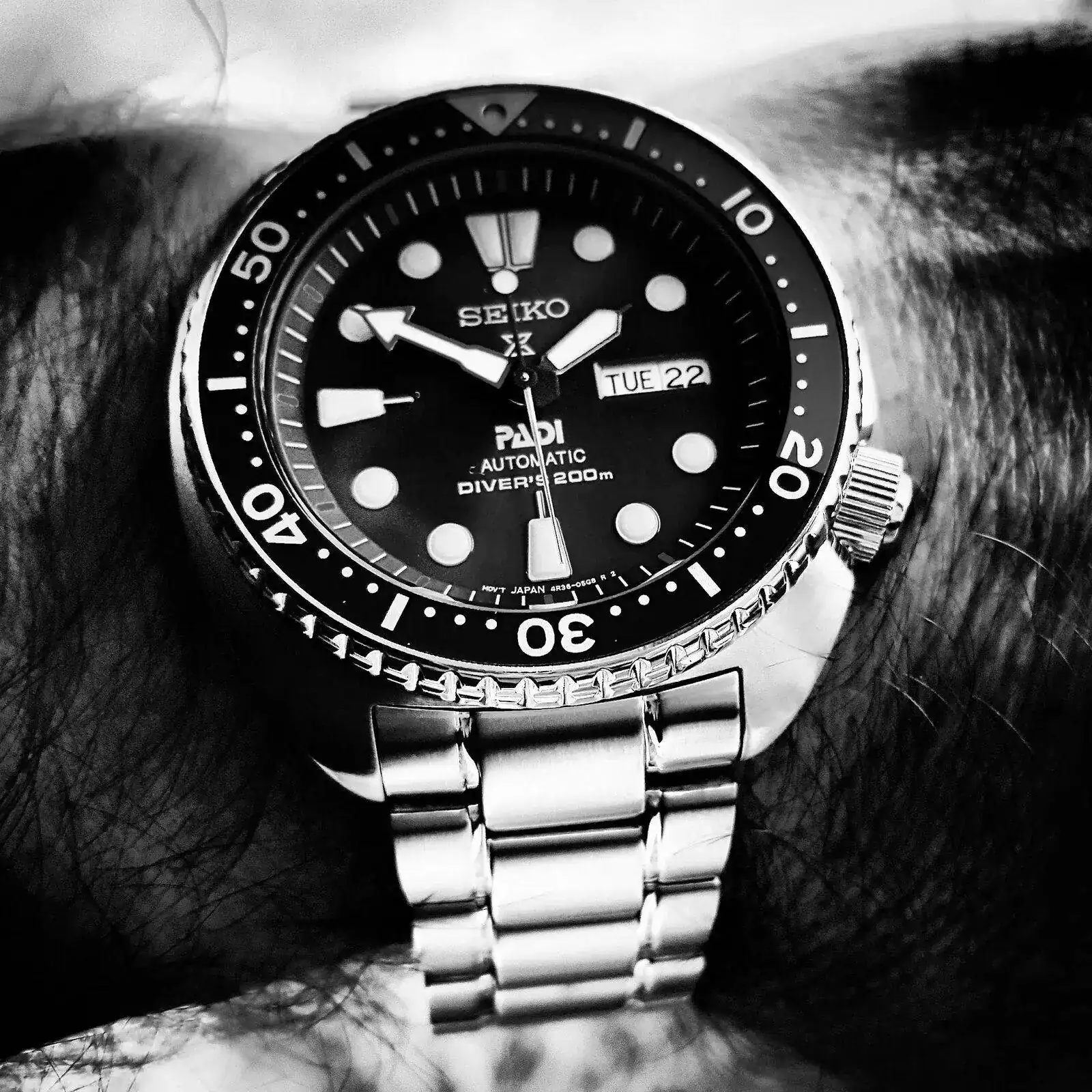 Seiko Prospex SRPA21 'Turtle' PADI Cal. 4R36 Auto 200M (B&W) (2).webp