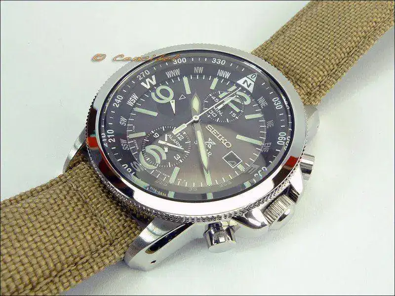 seiko-prospex-ssc293p1-solar-alarm-chronograph-compass-military-watch-100m-6-ti.webp