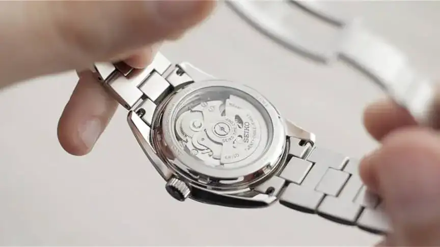 seiko-sarb035-6r15-movement-864x486.webp