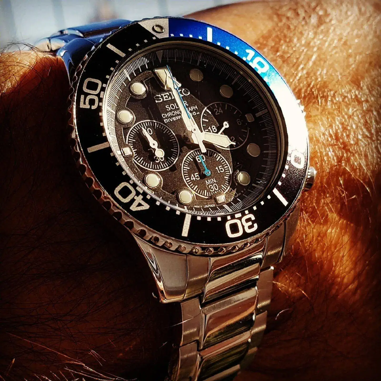 Seiko Solar Daytona Submariner Black  SSC017 200M (1).webp