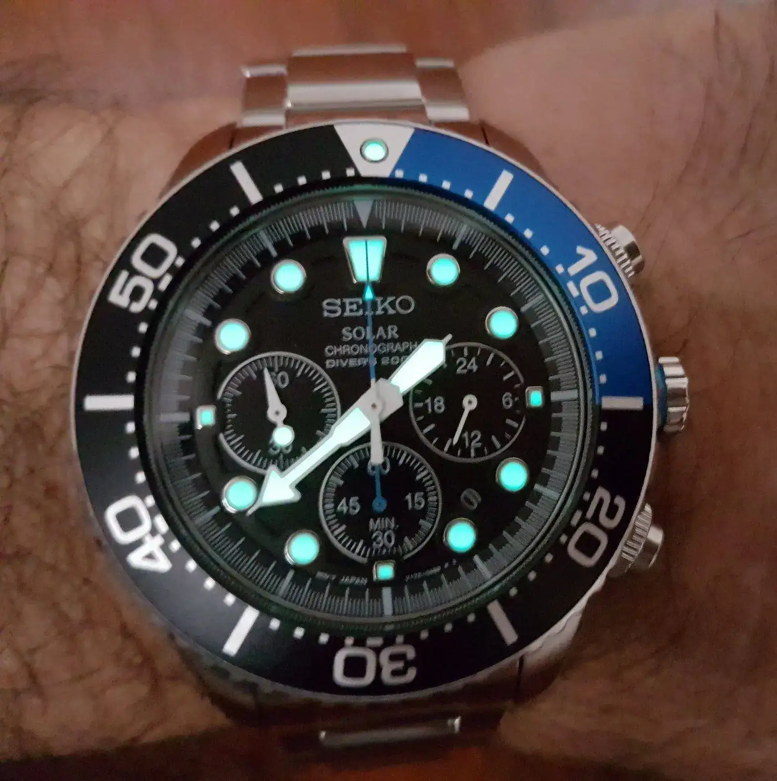 Seiko Solar Daytona Submariner Black  SSC017 200M (2).jpg