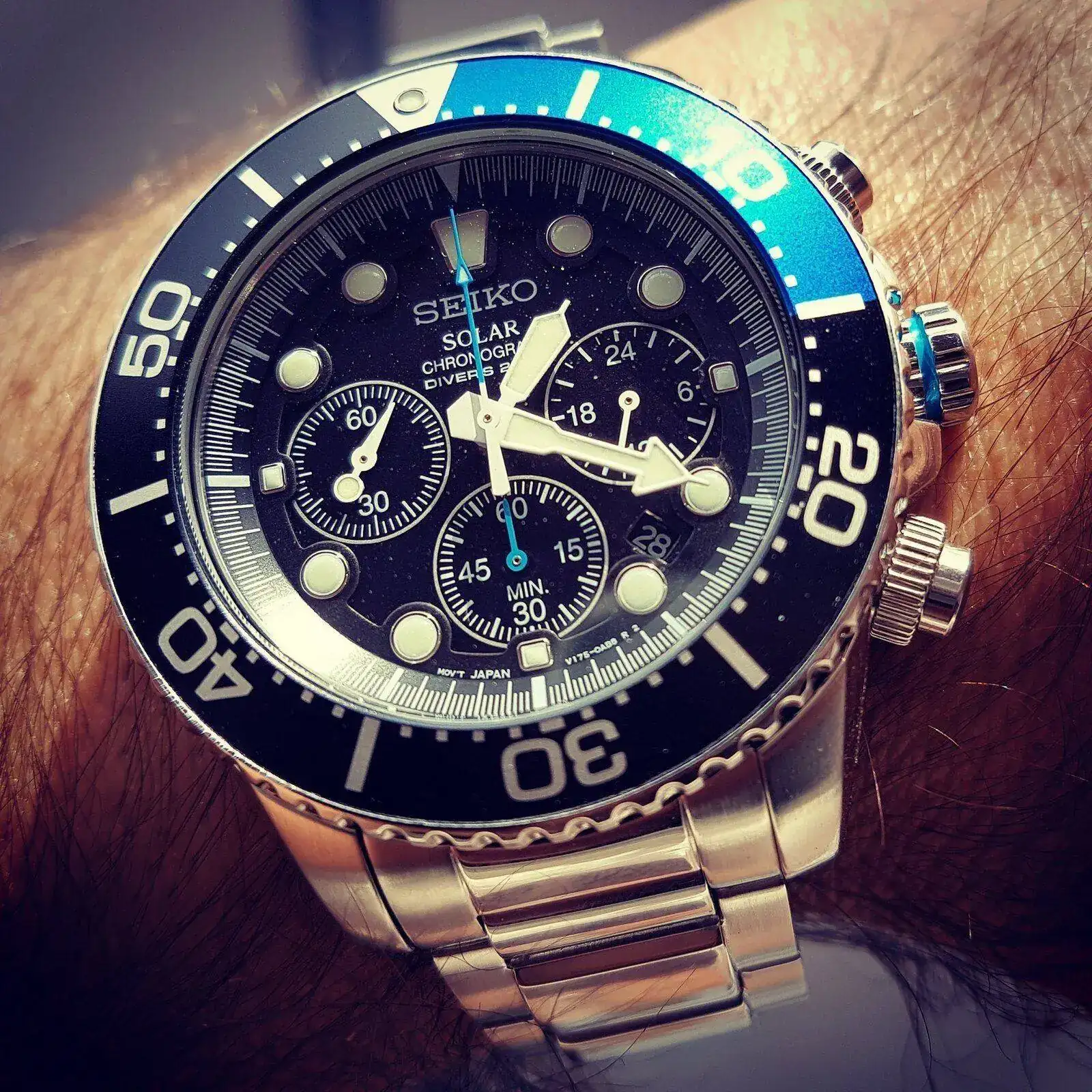 Seiko Solar Daytona Submariner Black  SSC017 200M  (2).webp