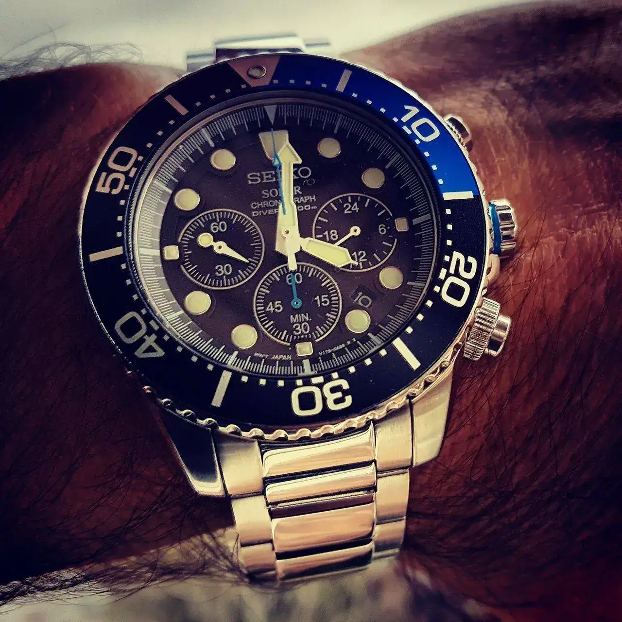 Seiko Solar Daytona Submariner Black  SSC017 200M (3).webp