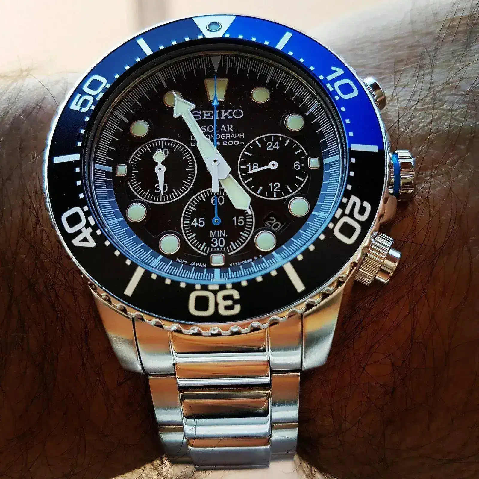 Seiko Solar Daytona Submariner Black  SSC017 200M (4).webp