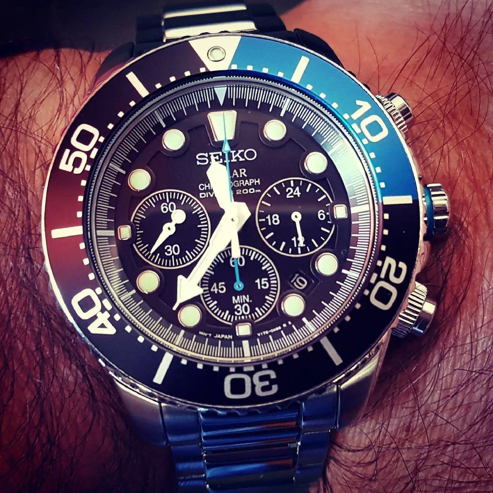 Seiko Solar Daytona Submariner Black  SSC017 200M  (4).webp