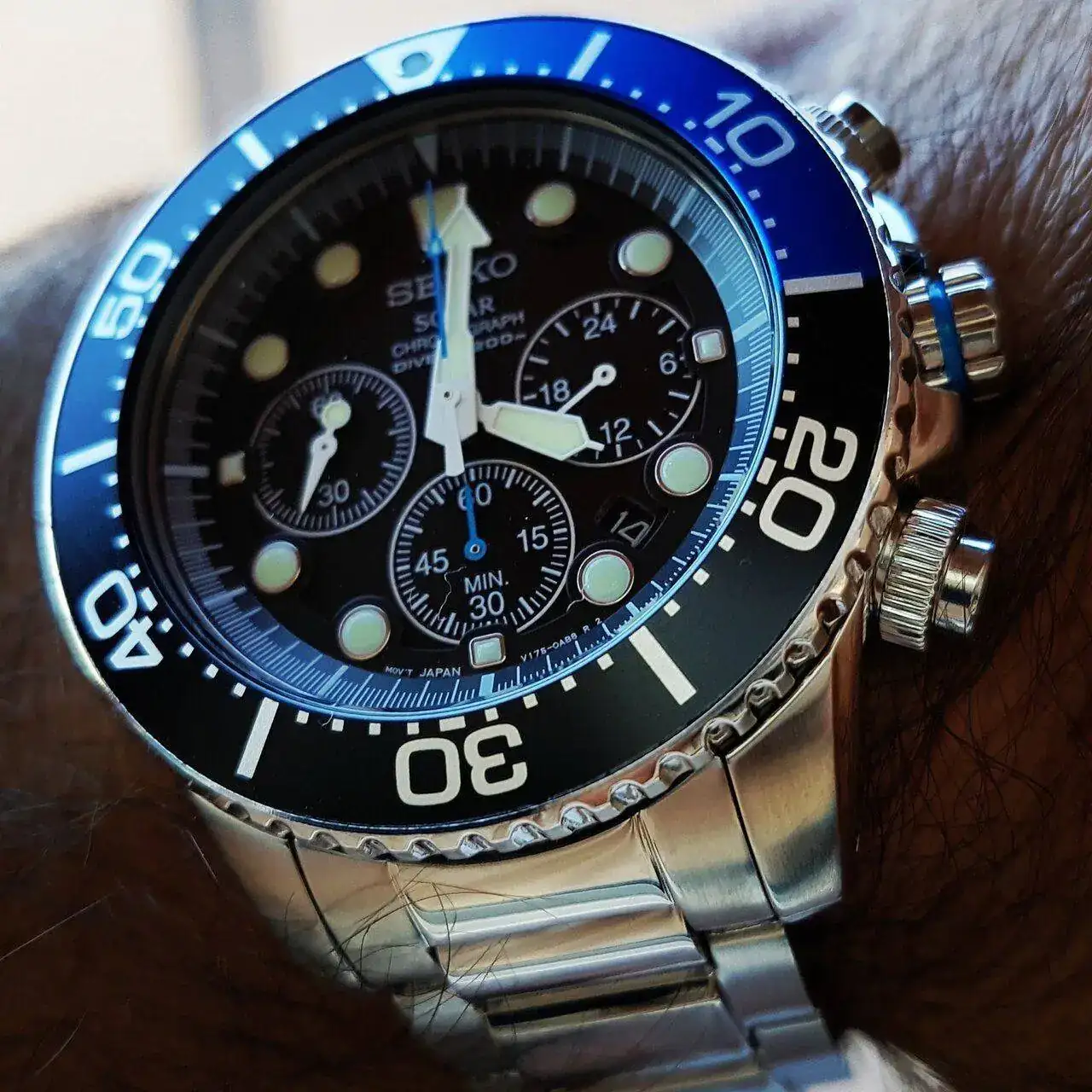 Seiko Solar Daytona Submariner Black  SSC017 200M  (4).webp
