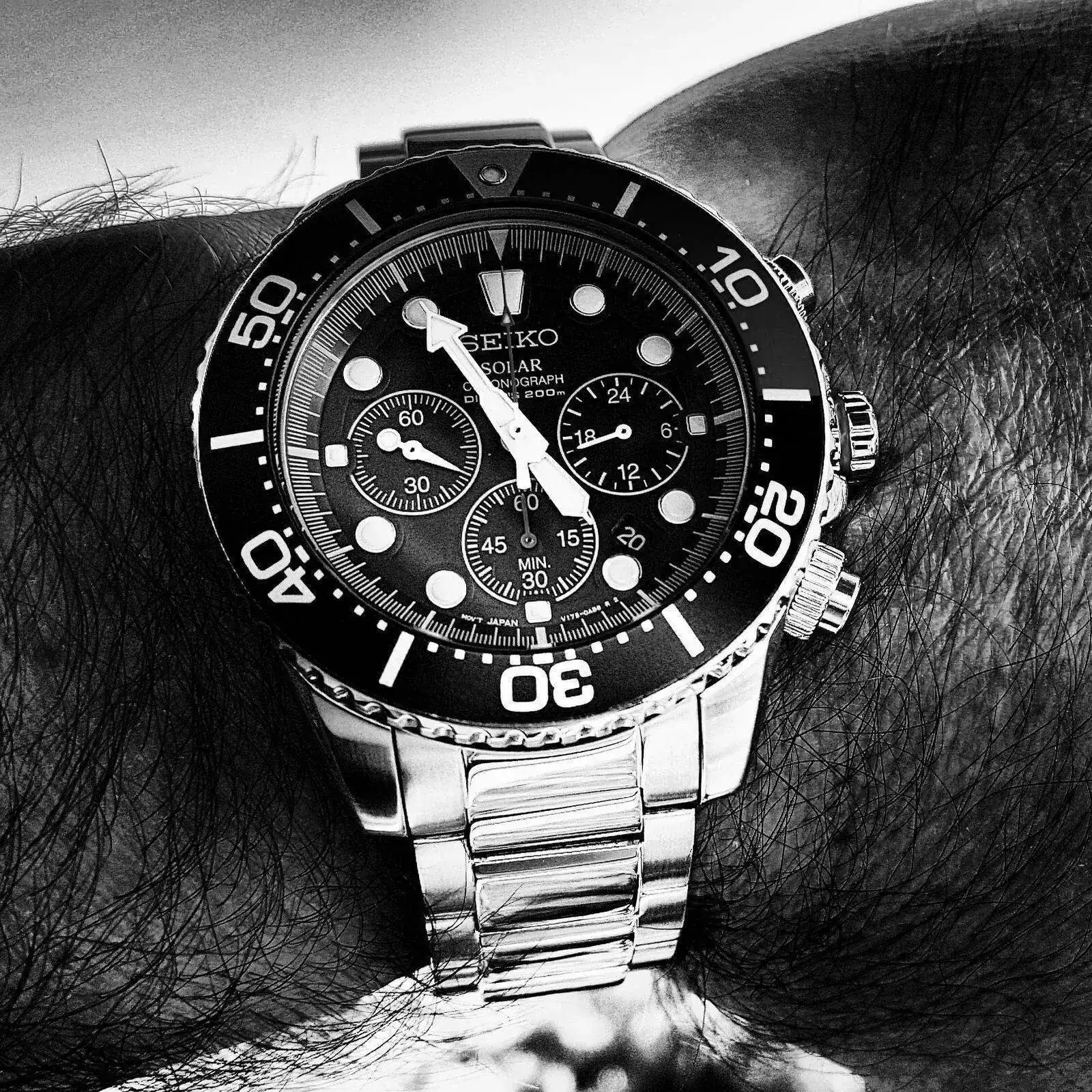 Seiko Solar Daytona Submariner Black  SSC017 200M (B&W) (2).webp