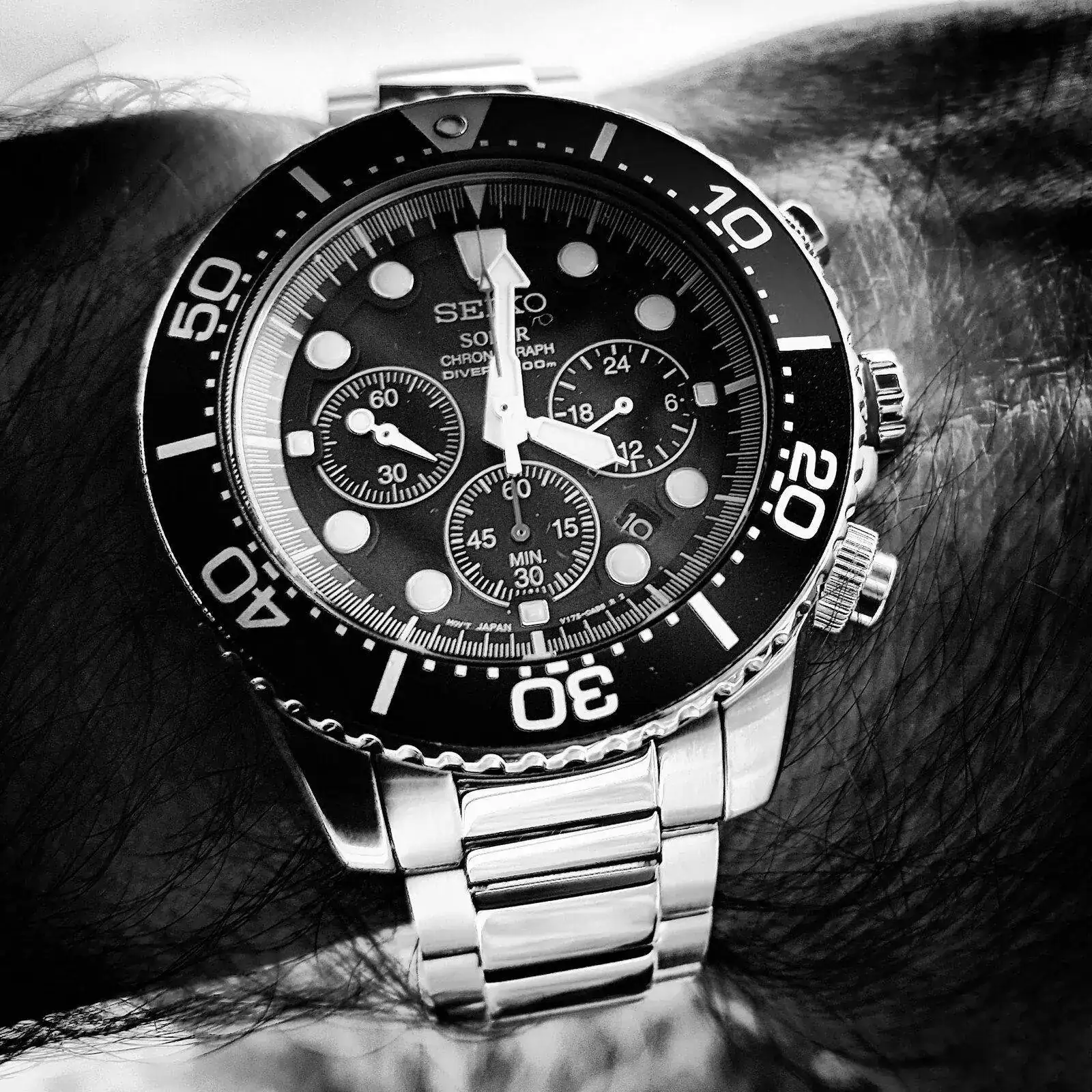 Seiko Solar Daytona Submariner Black  SSC017 200M (B&W).webp