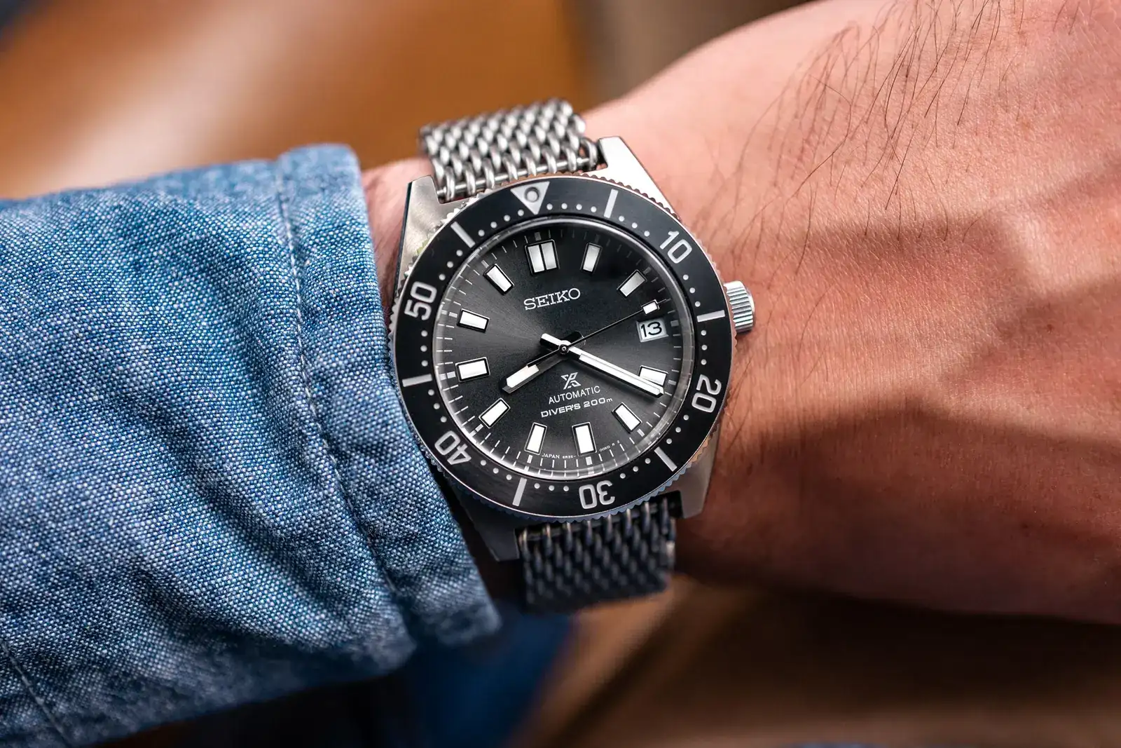 https://hodinkee-production.s3.amazonaws.com/uploads/images/f60e5a3e-4b7e-4af7-bbb3-d73fb48b1819/Seiko-spb143-sbdc101-17.jpg