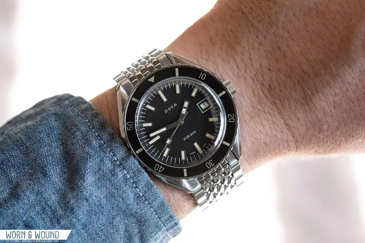 Seiko-SPB143-vs-Doxa-Sub-200-40.webp