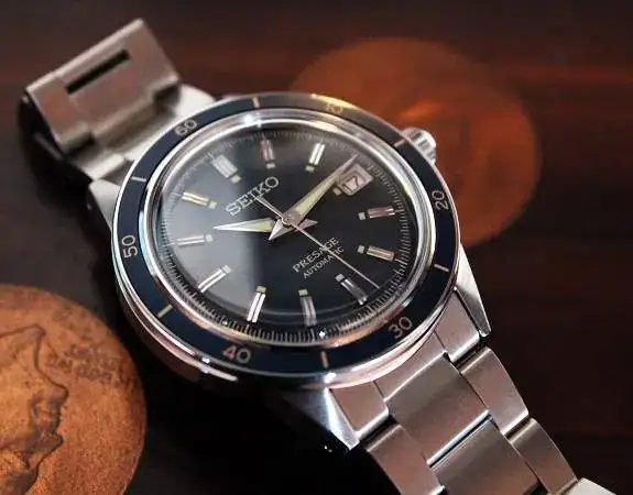 Seiko-Style-60s-silver-dollars.webp