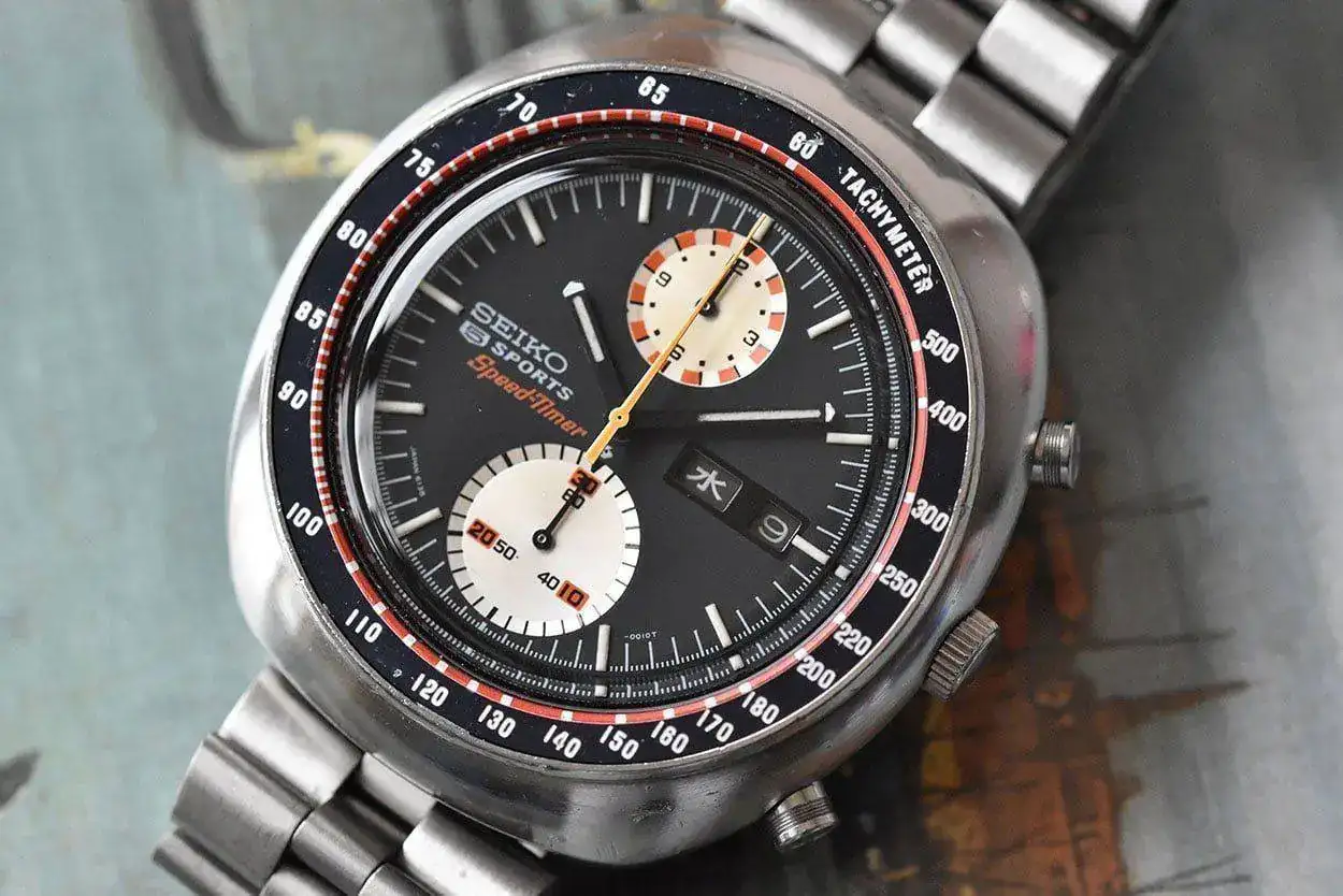 seiko-ufo-dial-1-sm.webp