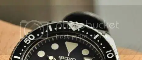 SEIKO207548-700B_Wrist201.webp
