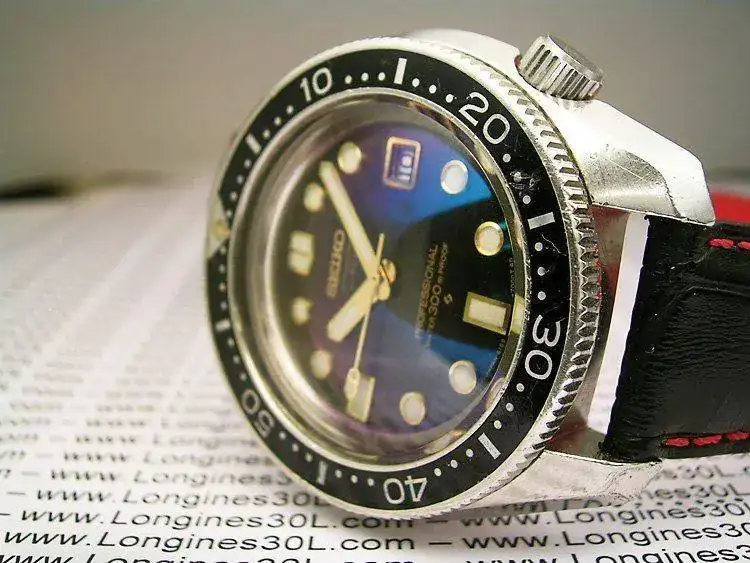 Seiko_6159_sideb.webp