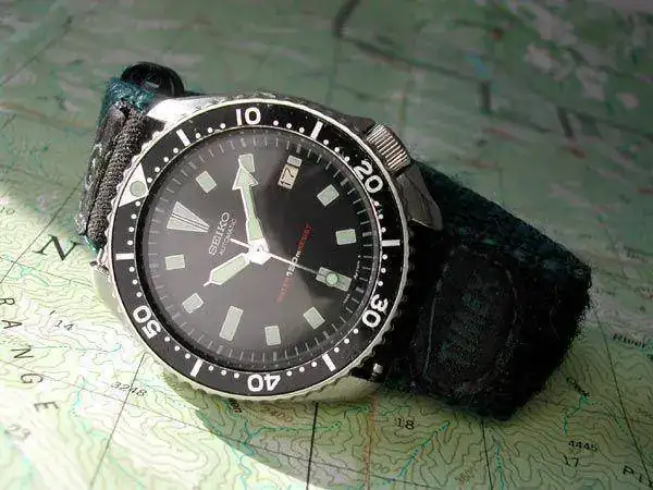 seiko_7002_7000_diver_01.webp