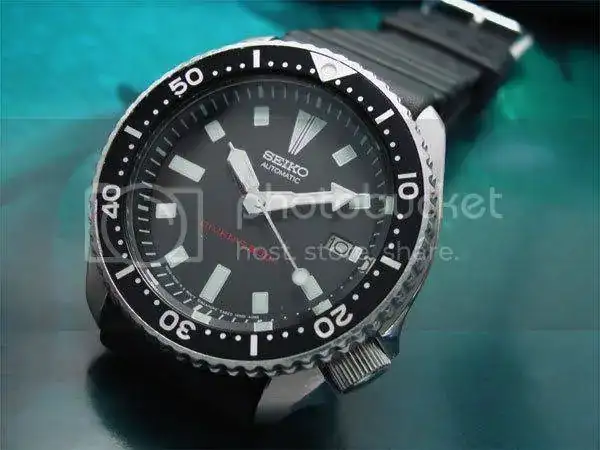 seiko_7002_7039_01a1.webp