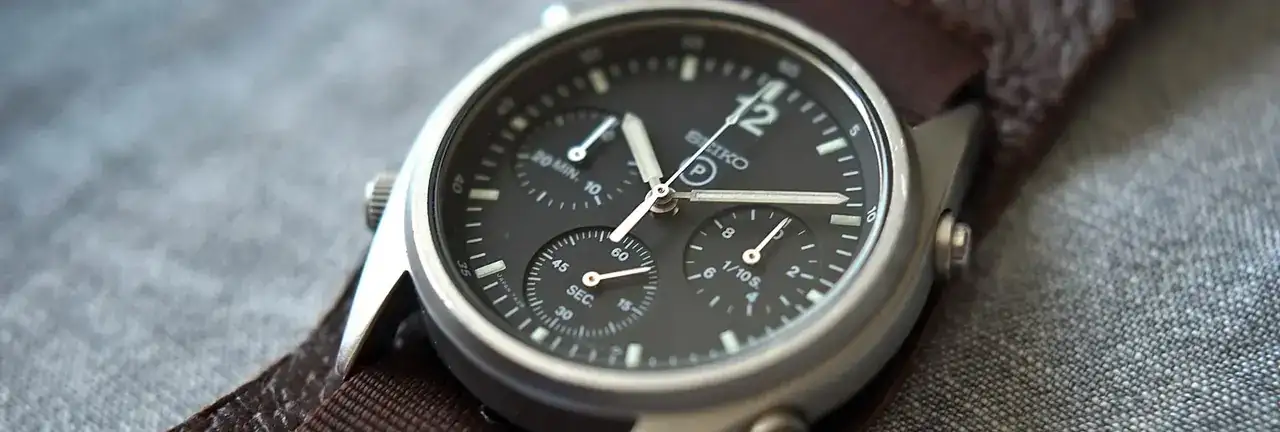 SEIKO_7A28_RAF_FEAT1.webp