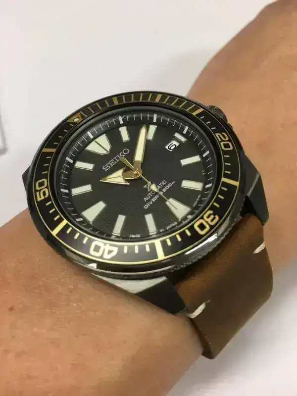 seiko_samurai_gunmetal_diver_200m_1521257206_83695509.webp