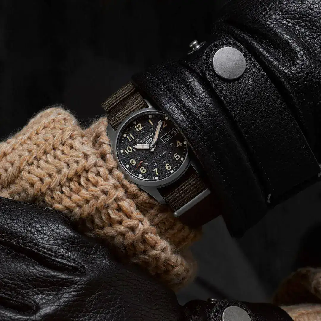 seiko_srpj85k1_model2.jpg