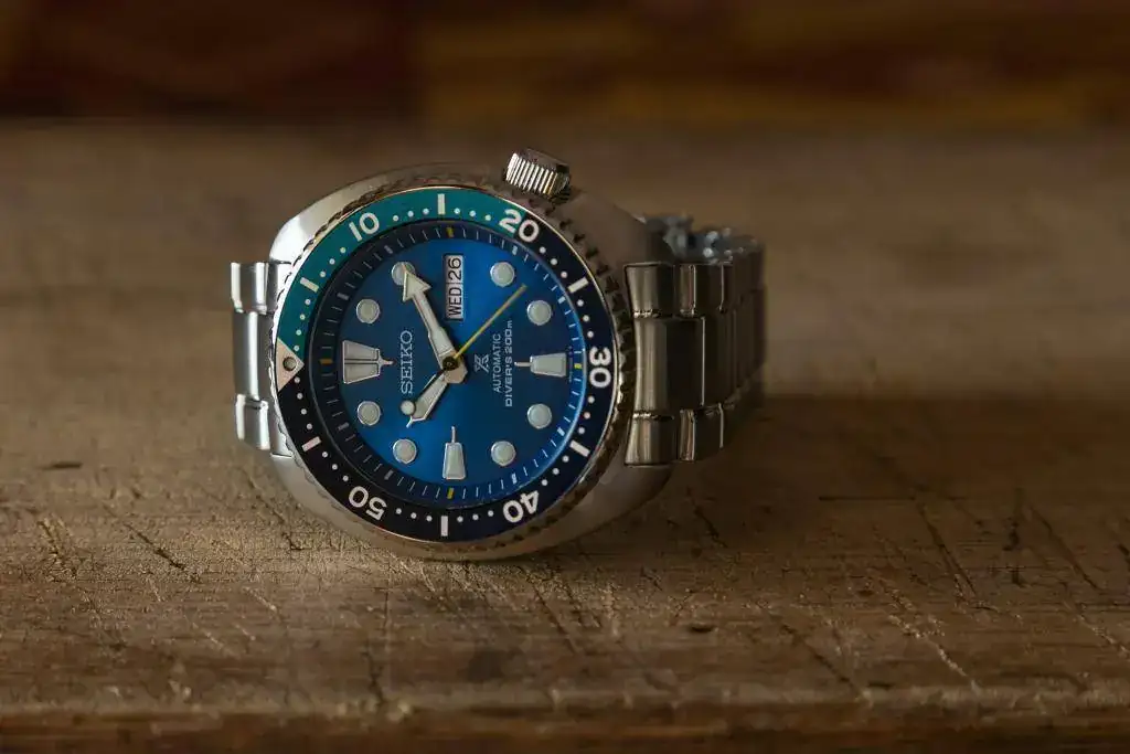 Seiko_turtle_blue_lagoon_1.webp